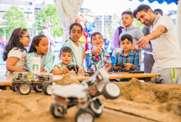 Bradford Science Festival meets Springtelligence